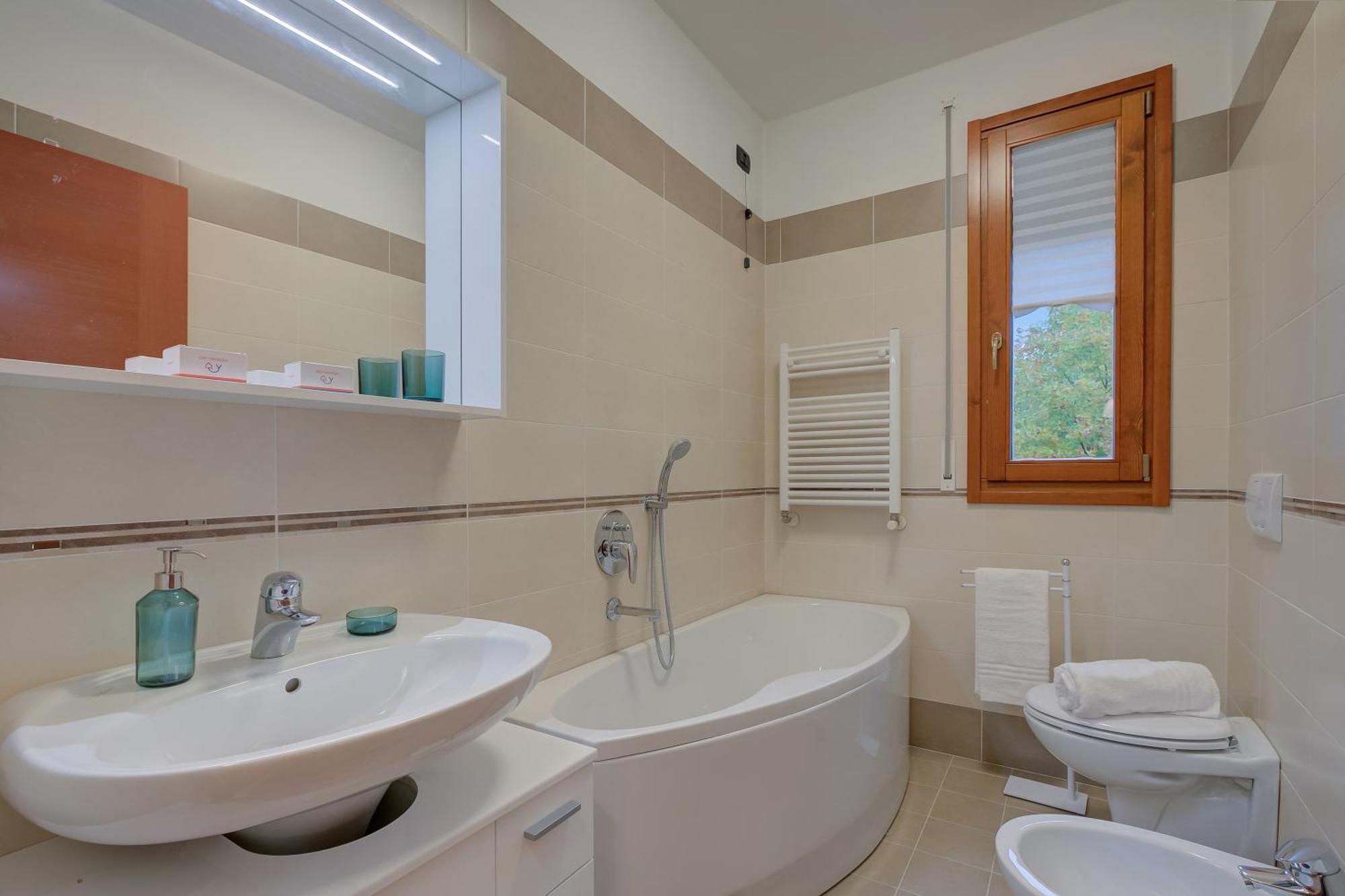 Magnolia - Happy Rentals Laveno-Mombello Exterior foto
